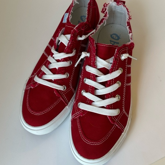 Obtaom Sneaker Comfortable Walking Shoes Red Canvas Women’s Slip On Sz 11 - Picture 2 of 9